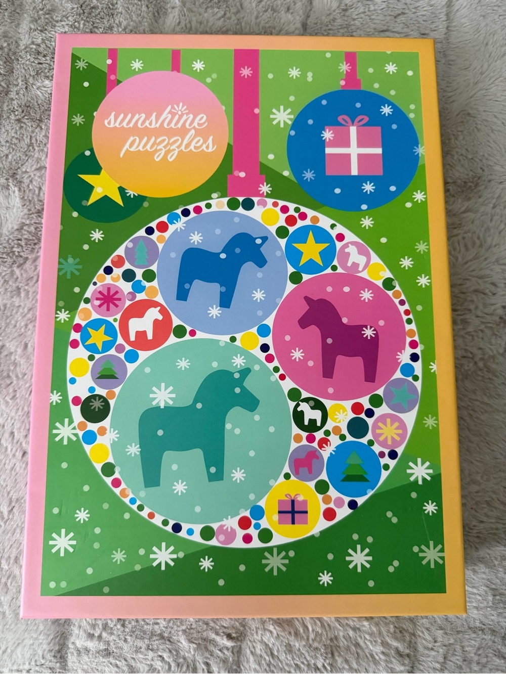 Sunshine Puzzles - Darla Christmas 1000-piece puzzle